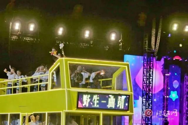 夜太美，曲靖太美！19.7℃的“演唱会之城”，宠你！