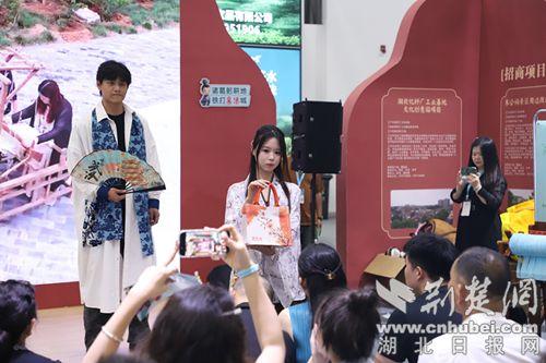 帝乡风采引客来！枣阳惊艳亮相2025中国文化旅游产业博览会
