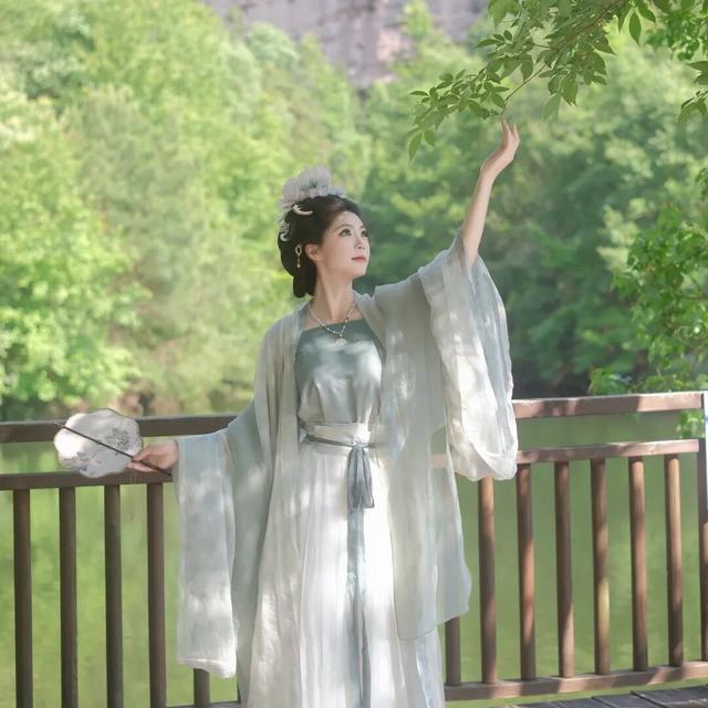 当龙虎山景点开启朋友圈，画风居然是这样！