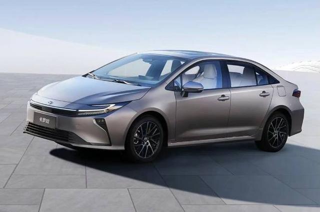 起售价不到 10 万！卡罗拉和雷凌双双加长，丰田终于想通了