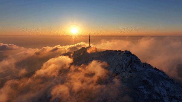 周末不忙，去趟＿＿＿＿