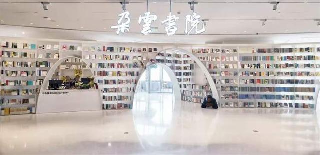 上海未来十天高温不减，想玩怕热？这三条地铁丝滑包送的清凉路线，嗨吃嗨玩嗨看一秒也不晒