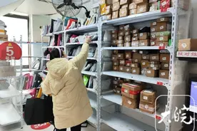 快递“新规”实施首日，你的快递上门投递了吗？图片