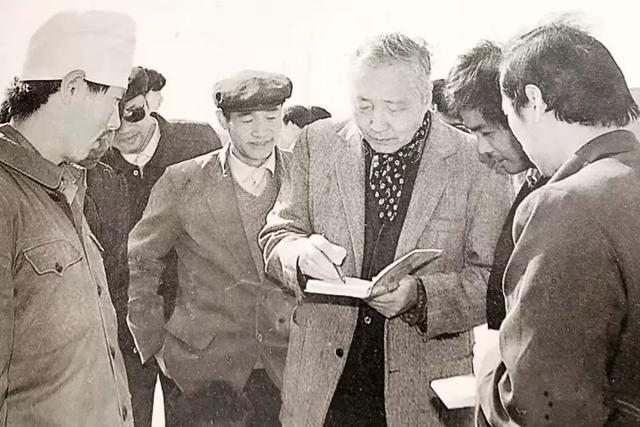【1993-2025】生日快乐丨镇北堡西部影城:今天我32岁,我用无悔的青春书写着这片土地!