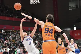 活久见！CBA将诞生首次“背靠背”比赛，其中一场将在午间打响图片