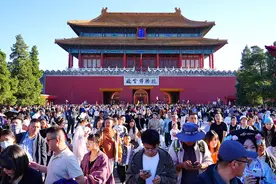 故宫、九寨沟门票预订爆了！全国多个景区发布客流预警图片