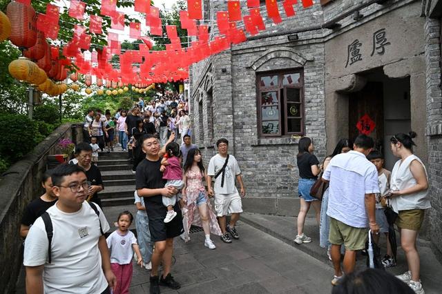 图片新闻｜在山城步道寻找“重庆感”