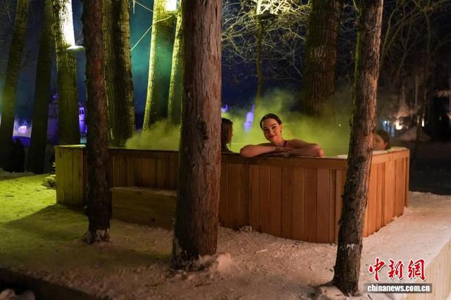 黑龙江铁力年丰村“冰雪嘉年华”正式亮相