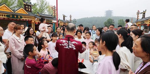国庆假期第一天，荆门是这样的……