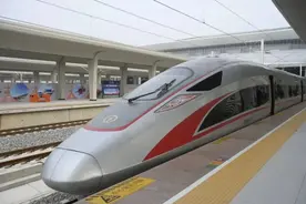 时速350公里！荆荆高铁今日开通！图片