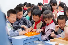 3岁男童误吞，危及生命！这个玩具，家长速查！图片