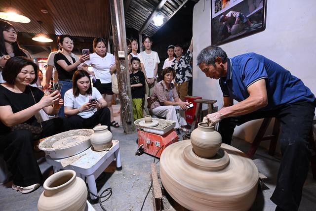 新华全媒+｜福建周宁：“云端之城”发力避暑经济