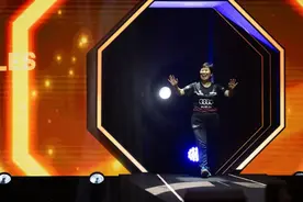 观·人物丨61岁仍征战国际赛场，输掉比赛后倪奶奶哭了图片