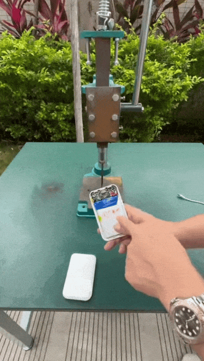 对不起	，我把你未来的充电宝提前发明了……