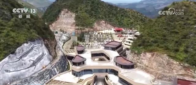 小乡村变身“网红打卡地” 超级工程成为当地文旅新名片