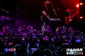 青春啊！新青年|①“分别总是在9月，回忆是思念的愁……”9.9号，在青岛，赵雷邀你一起大合唱！图片