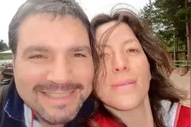 英国女子为丈夫的酒吧打工，拍到他出轨被解雇，获赔近10000英镑图片