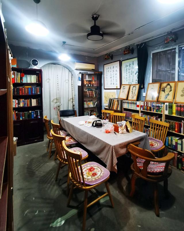 韩浩月：小巷里的老张