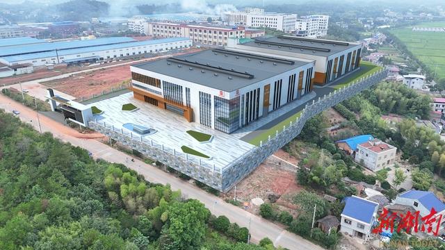 雅高美墅携智能太空舱亮相2025湖南旅博会