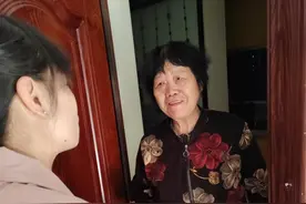 温情三月三，武汉硚口古五社区为弱势群体送上荠菜鸡蛋图片