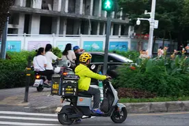 618本地生活“静悄悄”？美团、抖音局部对决，低价策略“卷”向日常图片