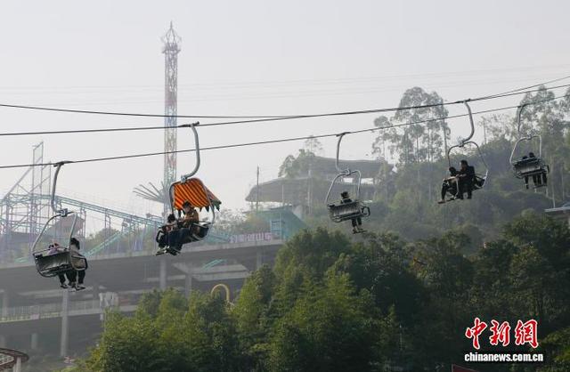 冬日暖阳好时光 三峡库区沿江小镇成近郊游热门目的地