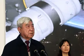 “元器件的国产化”是最大难题，戚发轫谈东方红卫星研制图片