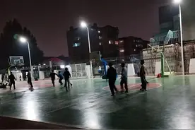 安全卫生、维护管理……校园操场“共享”需过这些关！图片