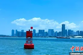 厦金大桥（厦门段）首个钢沉井到达预定点位图片