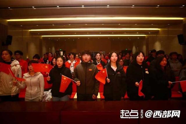 重走长征路的青年，在追寻什么？