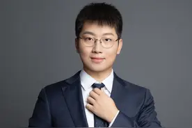 “驾校报名后不想考了，退学退费遭拒”，律师说法→图片