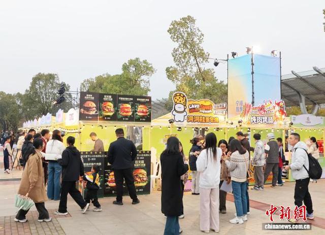 福建宁德湖畔市集春日开市：尝美食、赏非遗、品春光