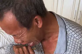 湖南一女子送独居中风老人就医还用学费垫医药费，一个举动让老人感动大哭图片