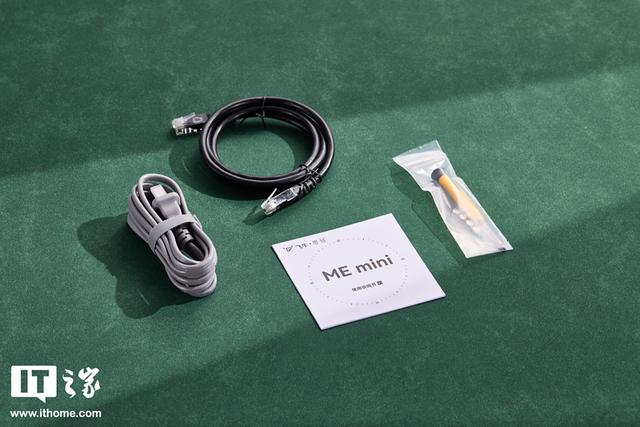 千元六盘位全闪 NAS，零刻飞牛联名 ME mini 私有云体验评测