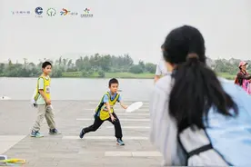 “活跃家庭·和谐健康”体育科普中国行走进浙江舟山图片