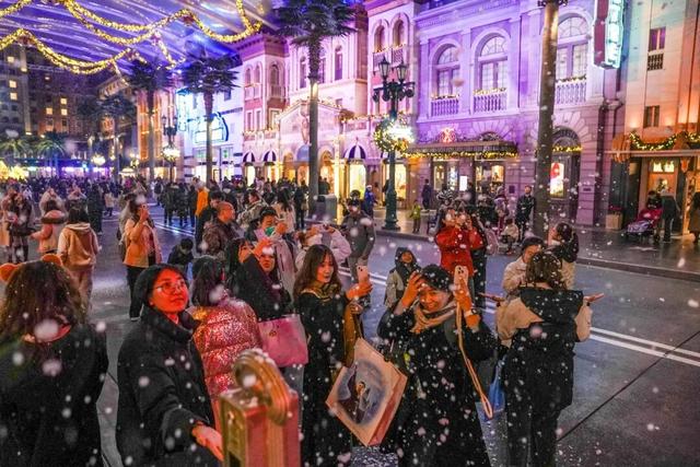 漫天“飘雪”！北京游乐园“天花板”！全龄嗨玩！