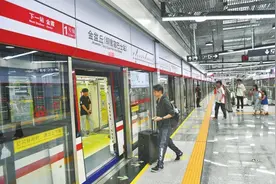 长沙地铁1号线北延一期试运营 填补长沙城北轨道交通空白，推动区域经济一体化发展图片