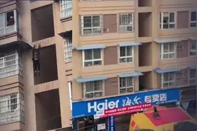 男子6楼坠落被消防气垫救回一命，消防提醒：逃生气垫并非万能，请珍爱生命，远离危险！视频封面