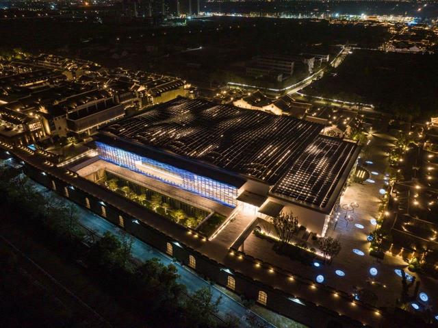 当千年潮声遇见贝多芬，这个周日，盐官古镇将奏响欢乐颂