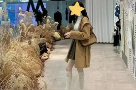 气温骤降！这一身穿搭，让女人美得很高级...图片