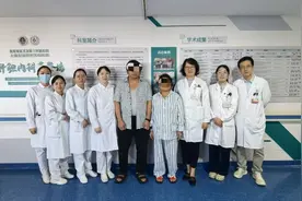 女子乏力、皮肤黄染确诊肝功能衰竭，接受人工肝治疗后康复图片