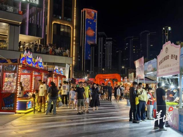国庆长假，横琴美食潮玩商圈氛围火热