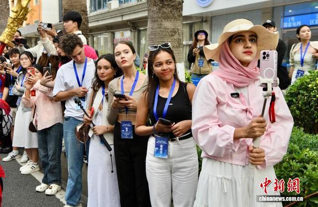 妈祖文化青年交流论坛在福建湄洲岛举行