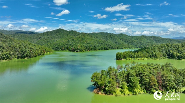 江西上犹：湖光山色景如画