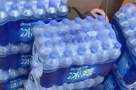 充入高压气体的冰露矿泉水开盖有伤人隐患？客服：会记录情况图片