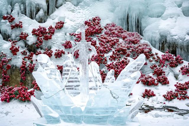 这个冬天，别再“猫冬”啦！300米超长滑道，来这开启嬉冰赏景的雪上之旅