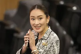 他信女儿佩通坦当选泰国新总理：国家必须前进，尽力做到最好