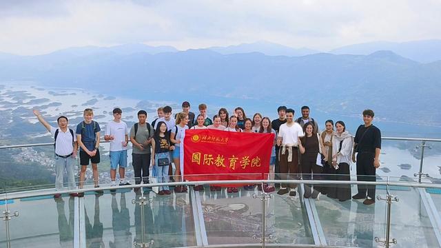 阳新“仙境烟火”惊艳文旅博览会 向世界发出诗画之约