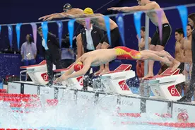 第19金！中国队夺得男子4×100米混合泳接力金牌图片