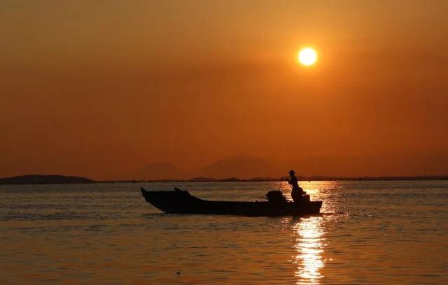 防城港短剧式旅行路线：48小时解锁《人间烟火图鉴》
